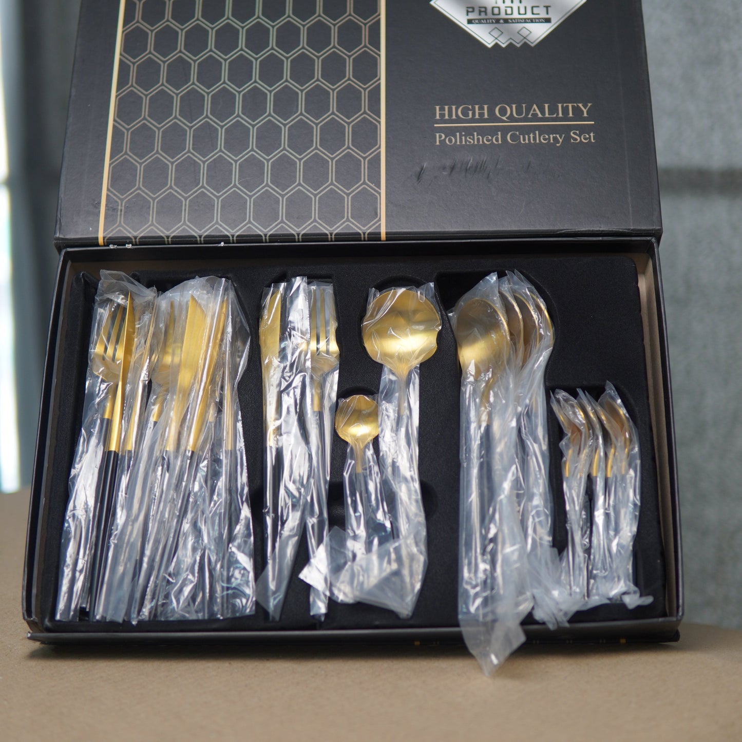 Heavy Weight Imported 24-Piece Cutlery Set