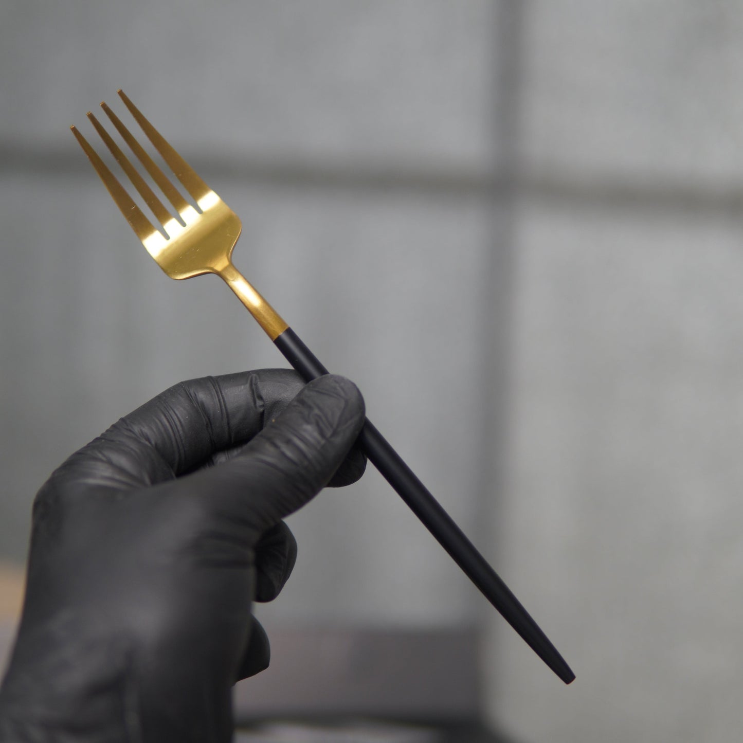 Heavy Weight Imported 24-Piece Cutlery Set