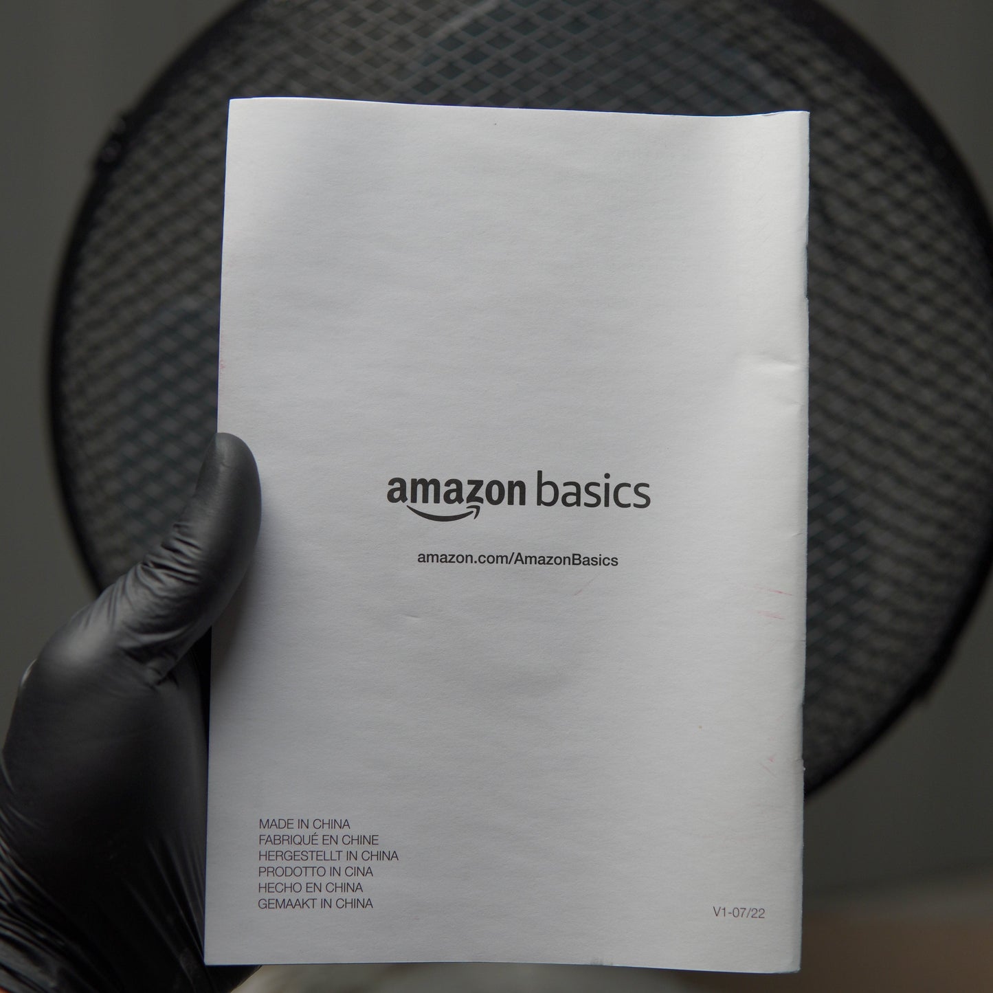 Amazon Basics 3-Speed Oscillating 12-inch Table Desk Fan