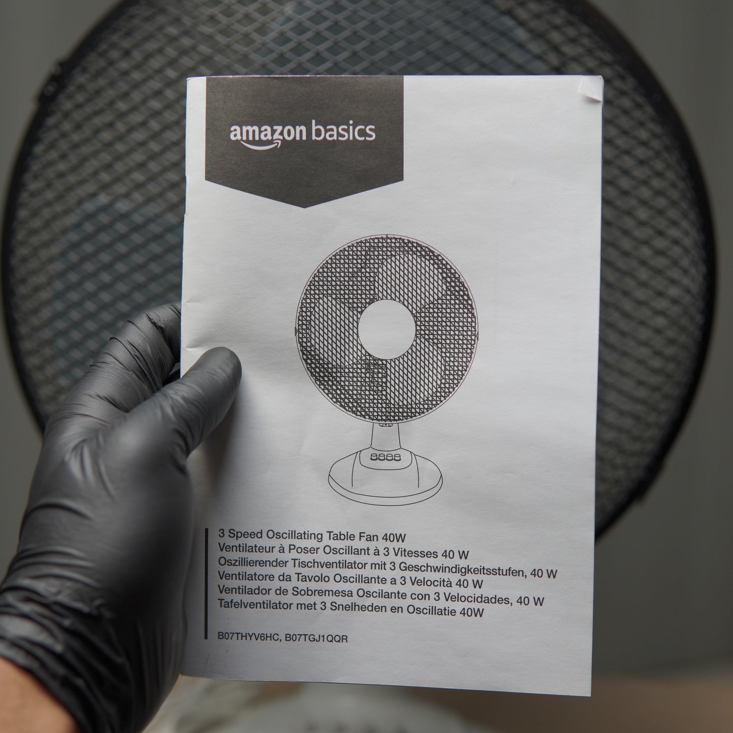 Amazon Basics 3-Speed Oscillating 12-inch Table Desk Fan