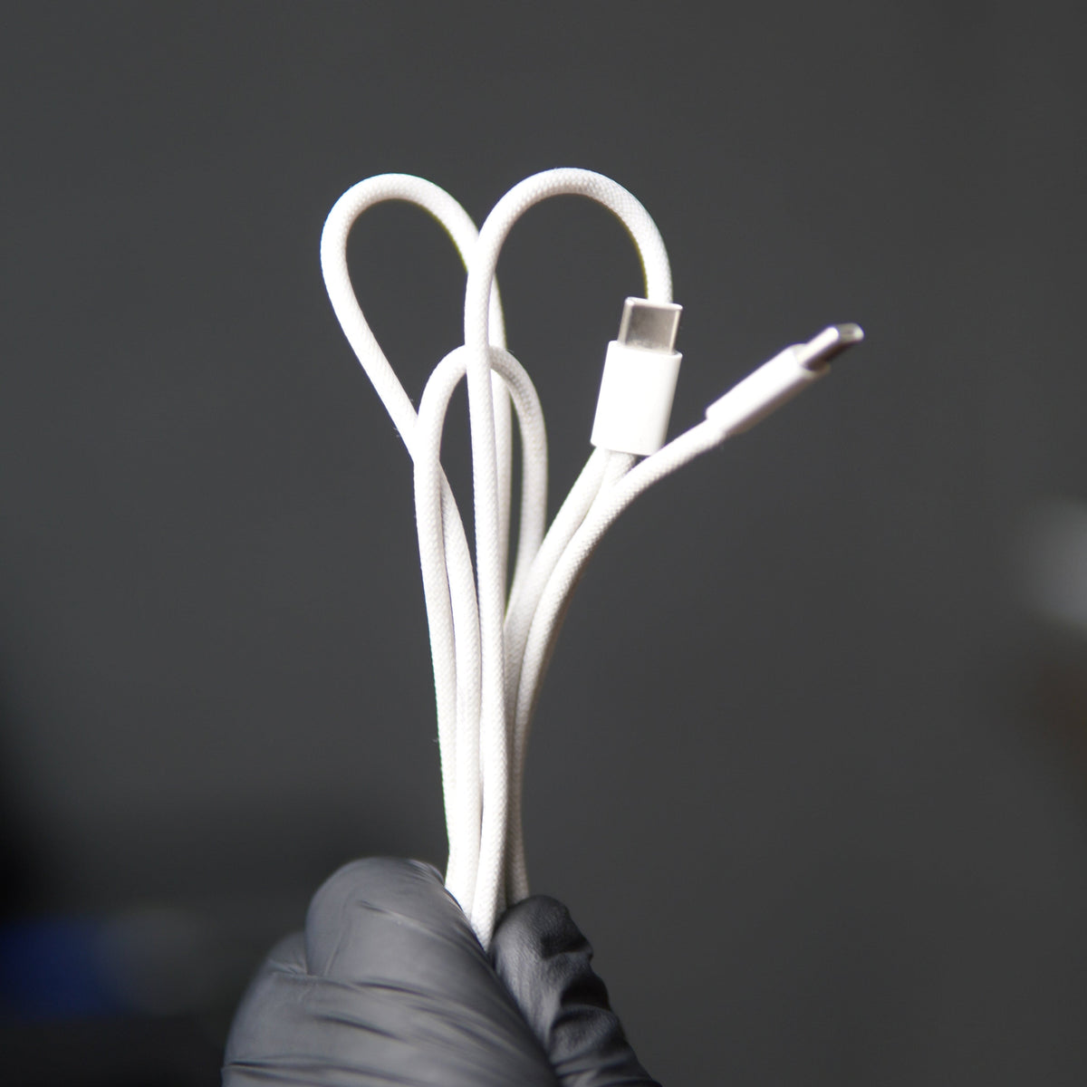 Apple 20W Original USB-C Charger