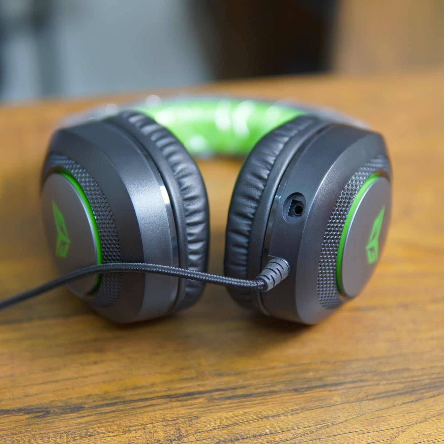 BINGLE G20 Wired Gaming Headset with Noise-Canceling Mic