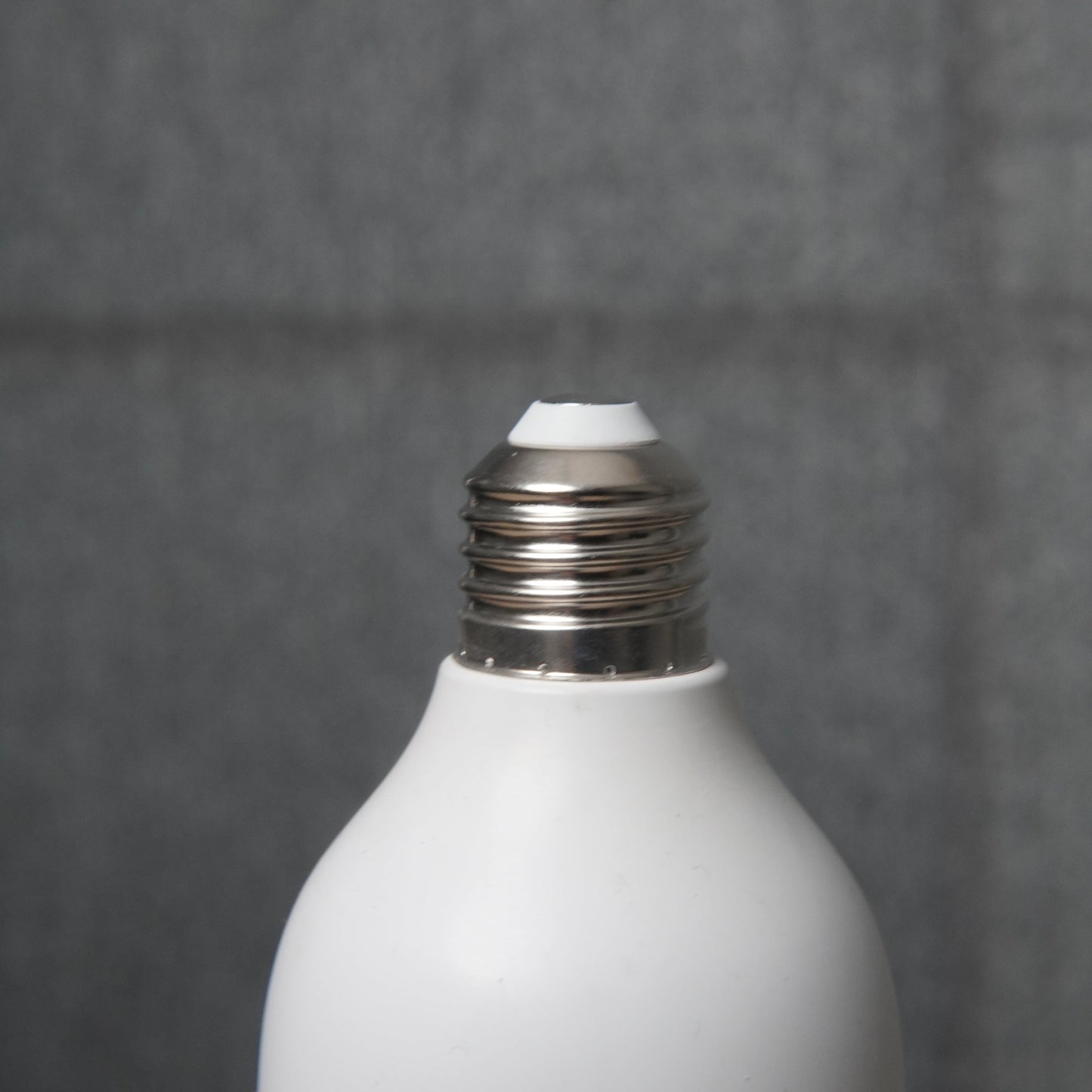 SYMYNELEC Dual-Band Light Bulb Security Camera