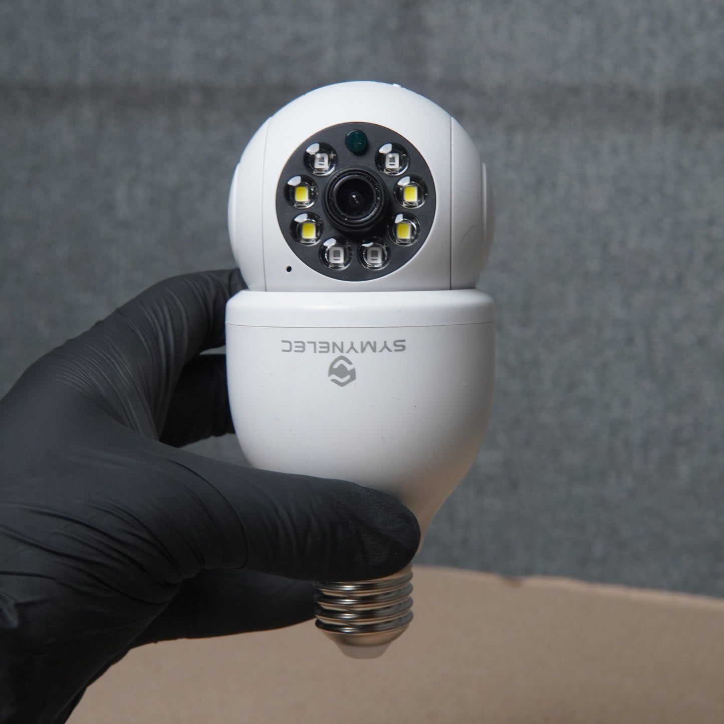 SYMYNELEC Dual-Band Light Bulb Security Camera