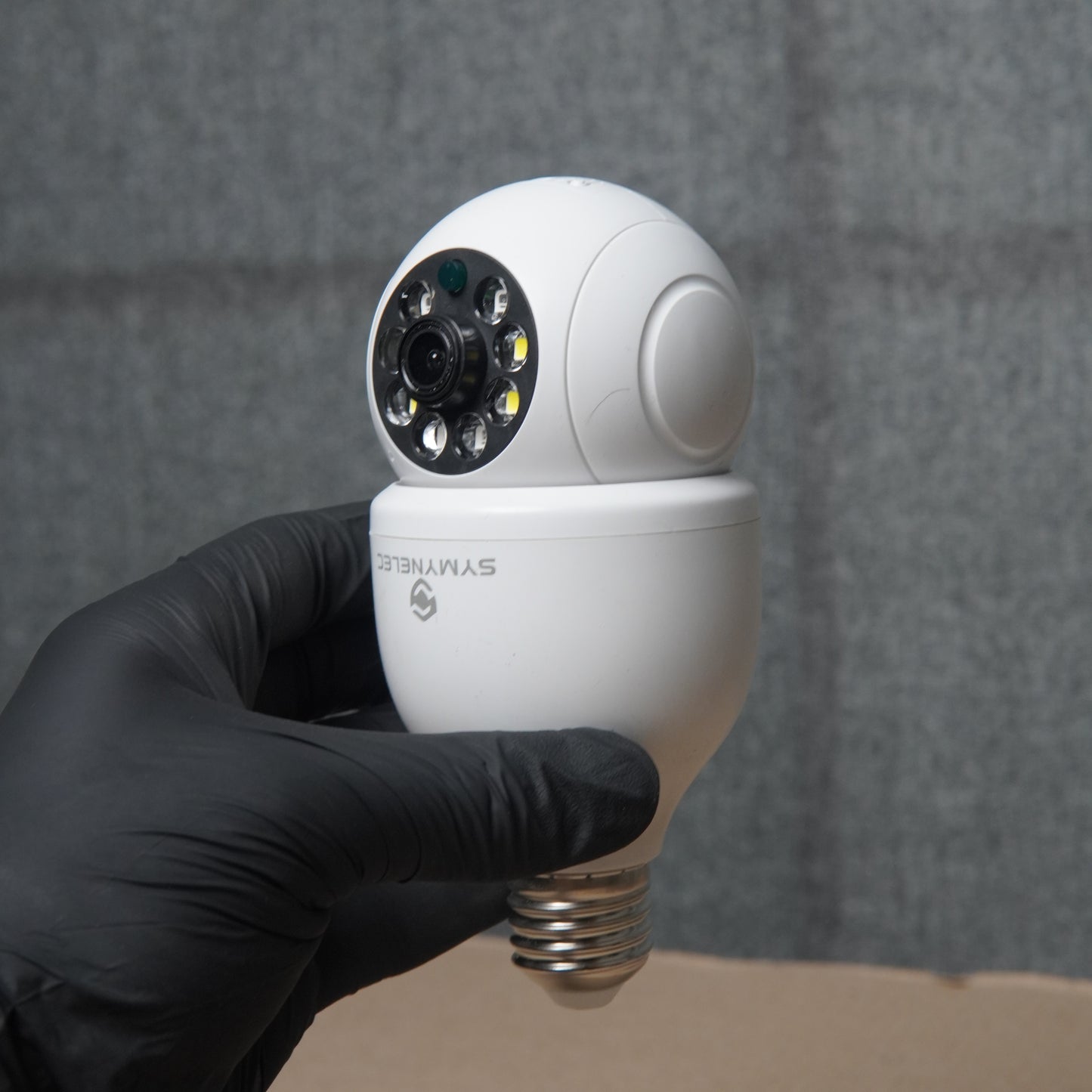 SYMYNELEC Dual-Band Light Bulb Security Camera