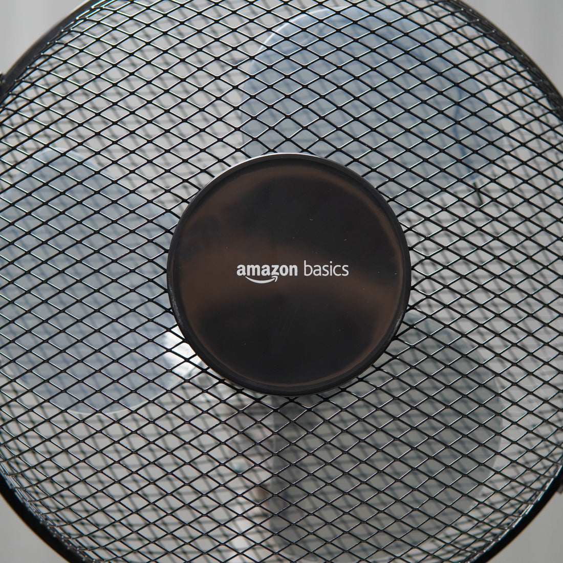 Amazon Basics 3-Speed Oscillating 12-inch Table Desk Fan