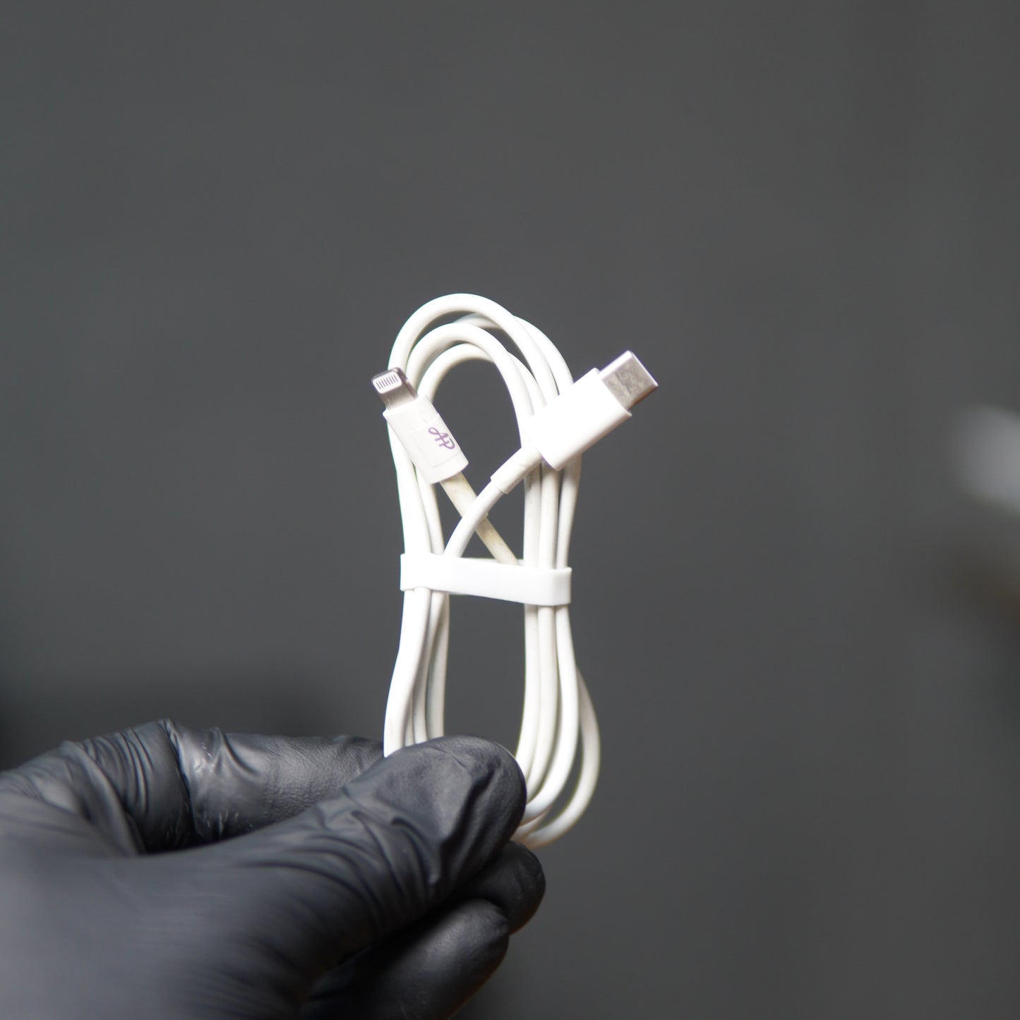 Apple 20W Original USB-C Charger